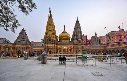Kashi Vishwanath Temple.jpg