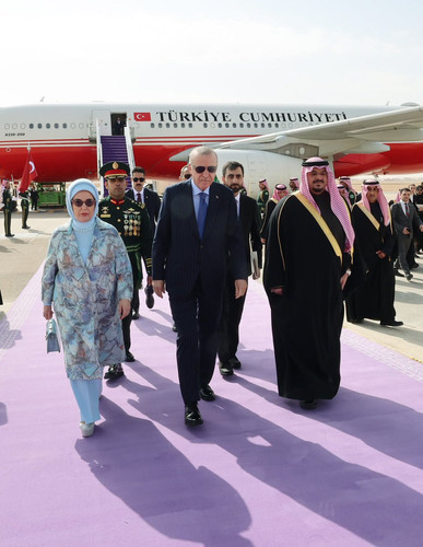 HAO d4ObwAEgLgp?format=jpg.jpg