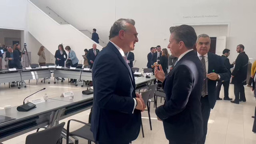 IWY5RF unfSC94Kv.jpg