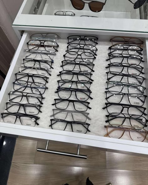 625942498 940153501876088 6256361861036178577 n.jpg?stp=dst jpg s590x590 tt6& nc cat=108&ccb=1 7& nc.jpg