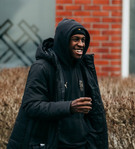 HAQ3Qk3XgAAHb b?format=jpg.jpg