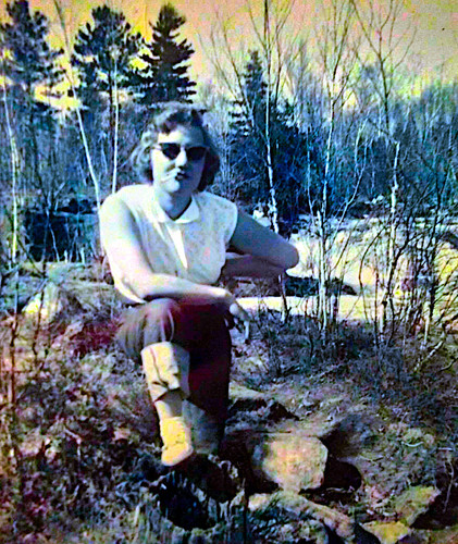 Grandma (1954, GIMP, WB, CE, SH)