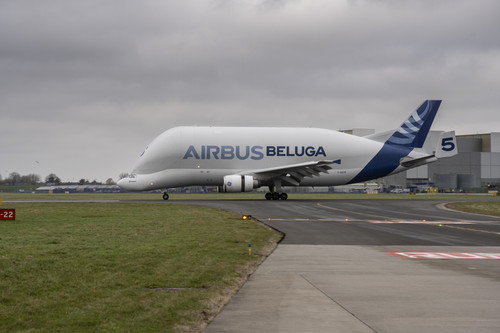 Airbus Beluga landing on the UK.jpg