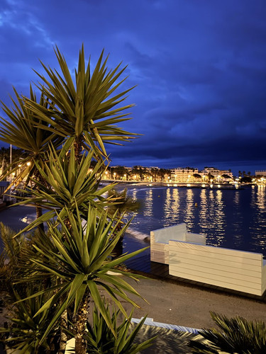 HASv f1WIAEyvUG?format=jpg.jpg