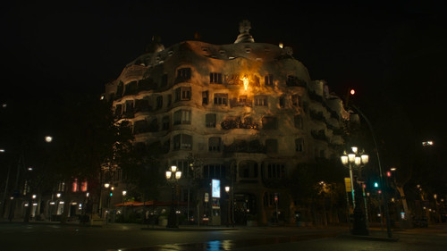 City.of.Shadows.S01E01.Casa.Mila. .La.Pedrera.2160p.NF.WEB DL.CZ ES.DD+5.1.Atmos.HDR10.H.265 CHDWEB.