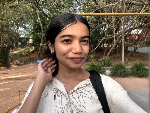 Cute mallu babe karthika2.jpg