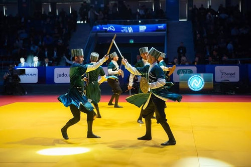 594859661 1285007983667623 774625094825362205 n.jpg?stp=dst jpg s590x590 tt6& nc cat=110&ccb=1 7& nc.jpg