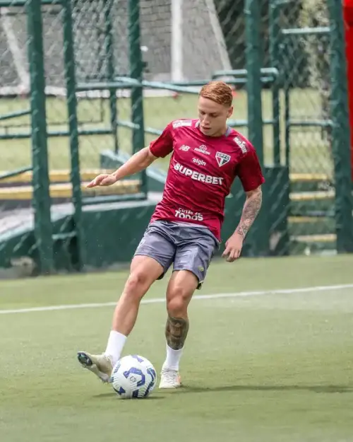 Maik brilha na reta final da temporada e desbanca concorrentes para garantir seu espaço no São Paulo