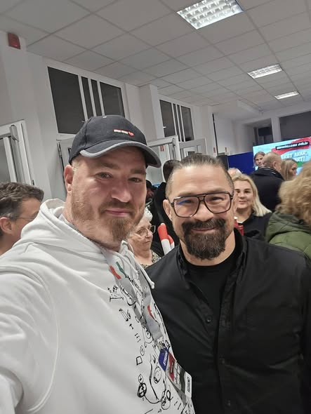 594967104 24758948113783812 4536364966234324680 n.jpg?stp=cp6 dst jpegr s590x590 tt6& nc cat=100&ccb.jpg