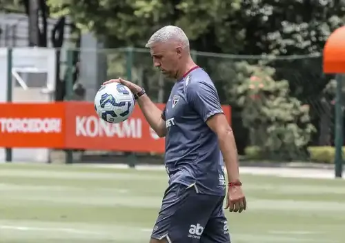 São Paulo intensifica preparação, enquanto se prepara para duelo decisivo contra o Vitória