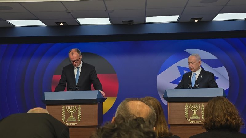 عبري لايف | قناة كان العبرية: المستشار الألماني ميرتس في بيان مشترك مع نتنياهو: "نقف إلى جانب إسرائيل، لكن عليها الالتزام بالقانون الدولي"....