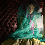 FRANKENSTEIN. Mia Goth as Elizabeth in Frankenstein. Cr. Ken Woroner/Netflix  2025.