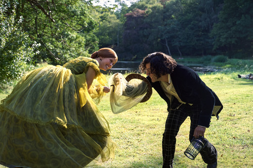 FRANKENSTEIN. (L to R) Mia Goth as Elizabeth and Oscar Isaac as Victor Frankenstein in Frankenstein..jpg