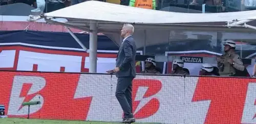 Crespo cobra mudanças urgentes no São Paulo e admite: "2026 será duro se nada mudar"