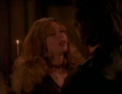 Weird Science s4e19 Gary and Wyatt's Bloodsucking Adventure Vanessa Angel hypno.jpg
