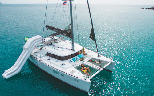 BF 21 Blue Nicobar, Pattaya (Blue Voyage Thailand ).jpg