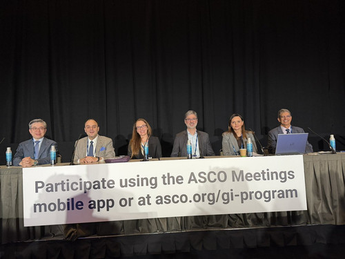 G QFI4 asAEXmVj?format=jpg.jpg