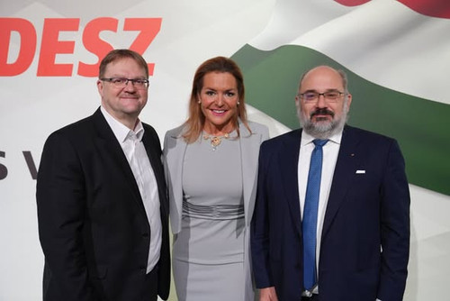 614732038 1452174030252853 8225950112737468748 n.jpg?stp=dst jpg s590x590 tt6& nc cat=106&ccb=1 7& n.jpg