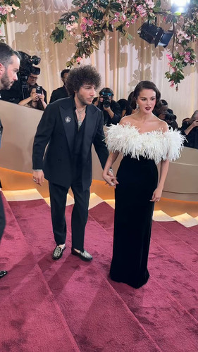 mbYe0r 9wL4Eg5sX.jpg