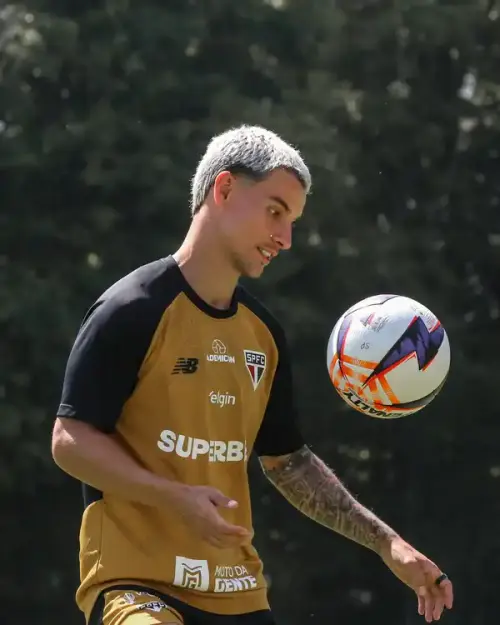 Marca histórica? Ferreira alcança a marca de 100 jogos pelo São Paulo na estreia emocionante do Paulistão