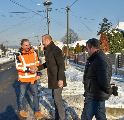 615435194 1741210207242729 2669867618362025801 n.jpg?stp=dst jpg p565x565 tt6& nc cat=106&ccb=1 7& n.jpg