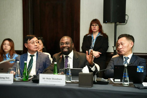 G SkDpcasAMS8Te?format=jpg.jpg