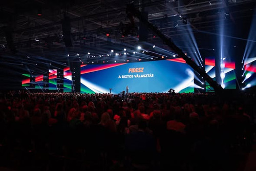 615056526 122159505542789397 5779961716235540850 n.jpg?stp=dst jpg s590x590 tt6& nc cat=109& nc cb=9.jpg