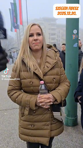 gKLisvMMEYf84trx.jpg