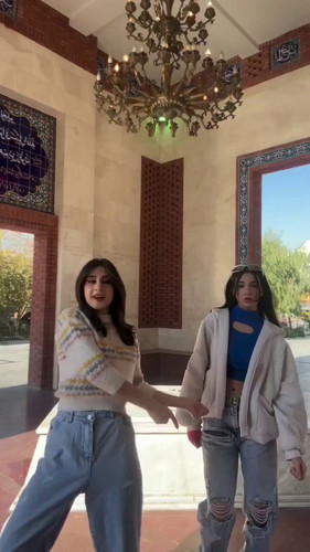 WgU GObTy8Fob34s.jpg