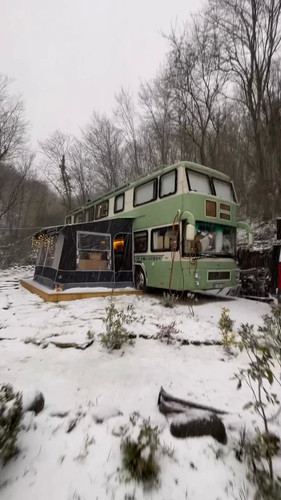 s dlUc 0Qyn 1b6L.jpg