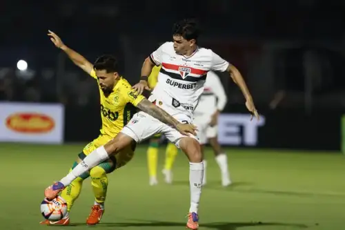 São Paulo decepciona e sofre revés na estreia do Paulista contra o Mirassol, 2 a 0