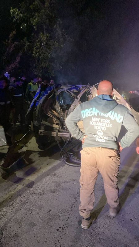 مصادر لبنانية: شهيد بقصف الاحتلال سيارة في بنت جبيل اللبنانية...