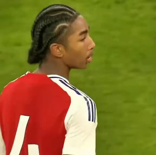 dTiSGf8uo 3psDsv.jpg