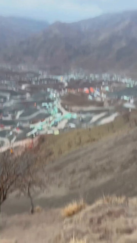 OzffAKGD5 1N5Hwk.jpg