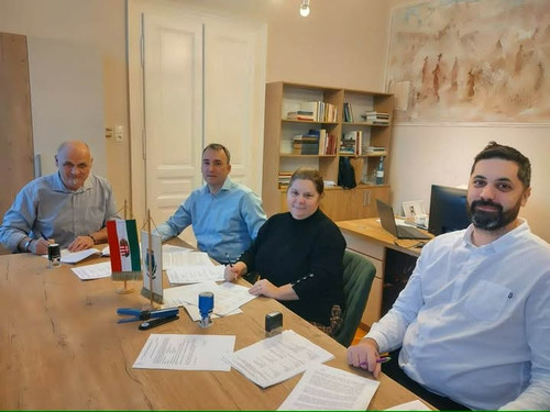 615481143 1253087916633522 4876495931654516718 n.jpg?stp=dst jpg s720x720 tt6& nc cat=102&ccb=1 7& n.jpg