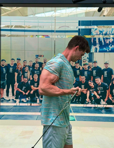 G ZxRhIXAAAq iV?format=jpg.jpg