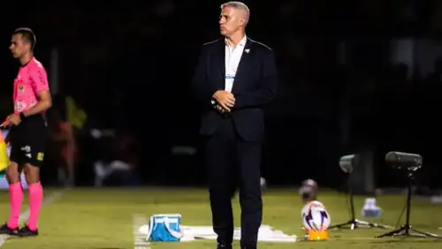 Crise nos bastidores: São Paulo admite descontentamento e desempenho abaixo do esperado no início da temporada