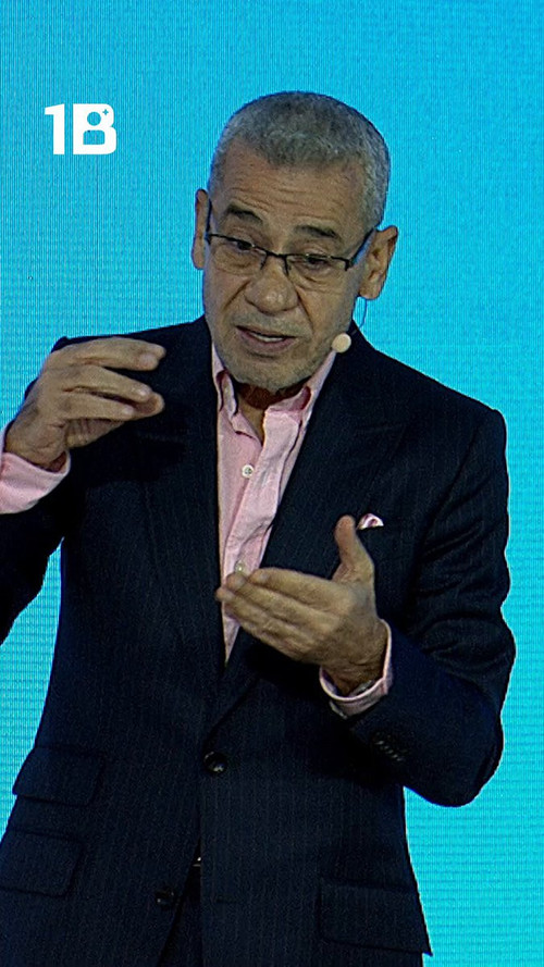 G7UL3Ea2NYIy 0zV.jpg