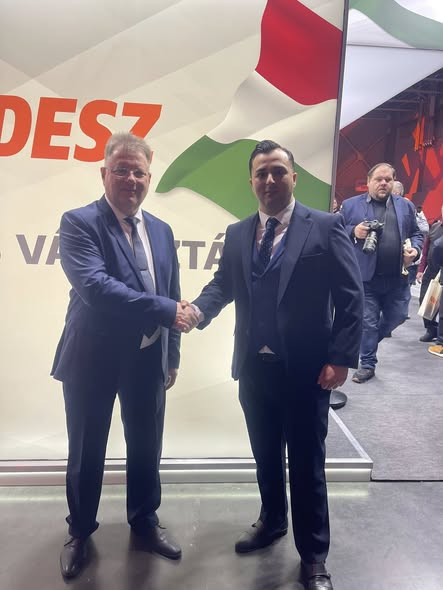 614895166 3247966165365122 8377625100799625364 n.jpg?stp=cp6 dst jpg s590x590 tt6& nc cat=109&ccb=1 .jpg