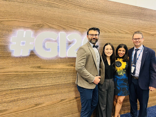 G UyoEyagAAqLtg?format=jpg.jpg