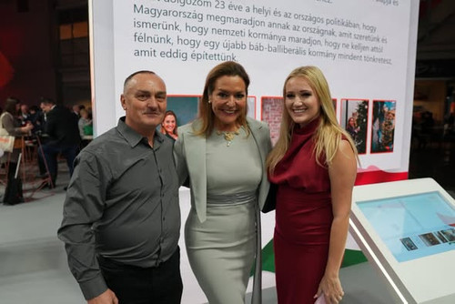 615073644 1452174023586187 8629153836651106468 n.jpg?stp=dst jpg s590x590 tt6& nc cat=109& nc cb=99b.jpg