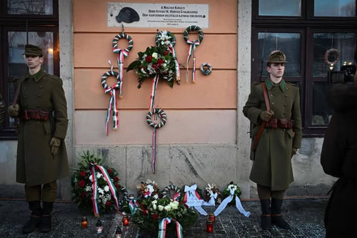 615160862 925560633144323 7930201395529316580 n.jpg?stp=dst jpg s590x590 tt6& nc cat=108& nc cb=99be.jpg