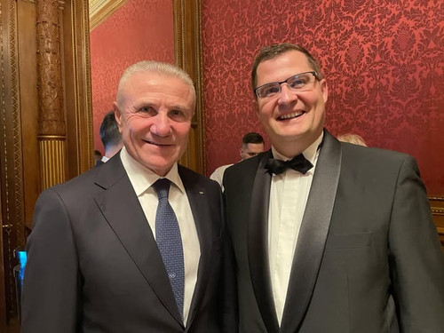 615436348 895184280121119 8769474423351078503 n.jpg?stp=cp6 dst jpg s720x720 tt6& nc cat=102&ccb=1 7.jpg