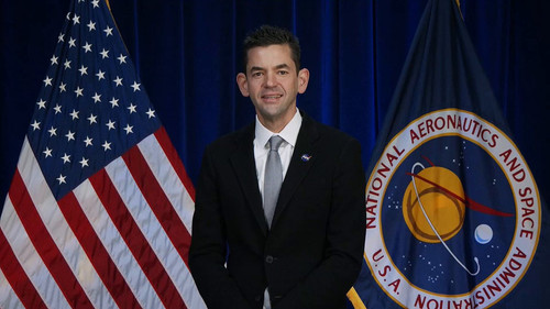 kv6JH3 0S oUJhgn.jpg