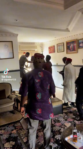 Kubr2nJJb x6MfRb.jpg