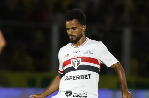 Estreia discreta: Danielzinho não consegue mudar a maré e São Paulo amarga nova derrota em campo