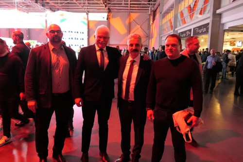 614165810 1312122337387758 5826634427138077436 n.jpg?stp=dst jpg s590x590 tt6& nc cat=104&cb2=99be92.jpg