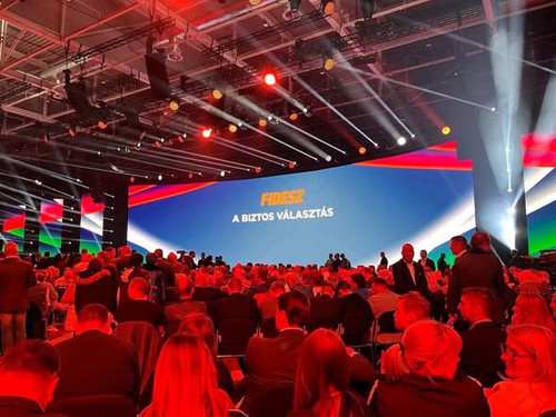 615348215 1566554902139536 7283528399904349451 n.jpg?stp=dst jpg s590x590 tt6& nc cat=100&ccb=1 7& n.jpg