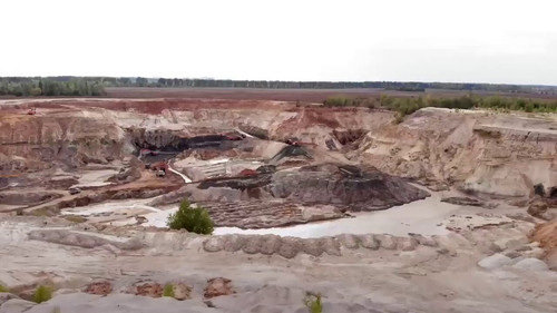 mB7oyObF KTlj33s.jpg