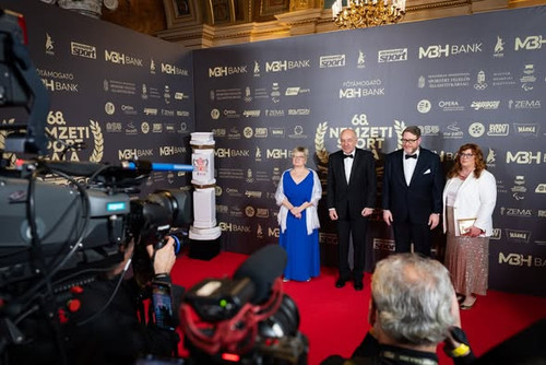 615479156 122269452014239180 5412257281254860650 n.jpg?stp=dst jpg s590x590 tt6& nc cat=105&cb2=99be.jpg